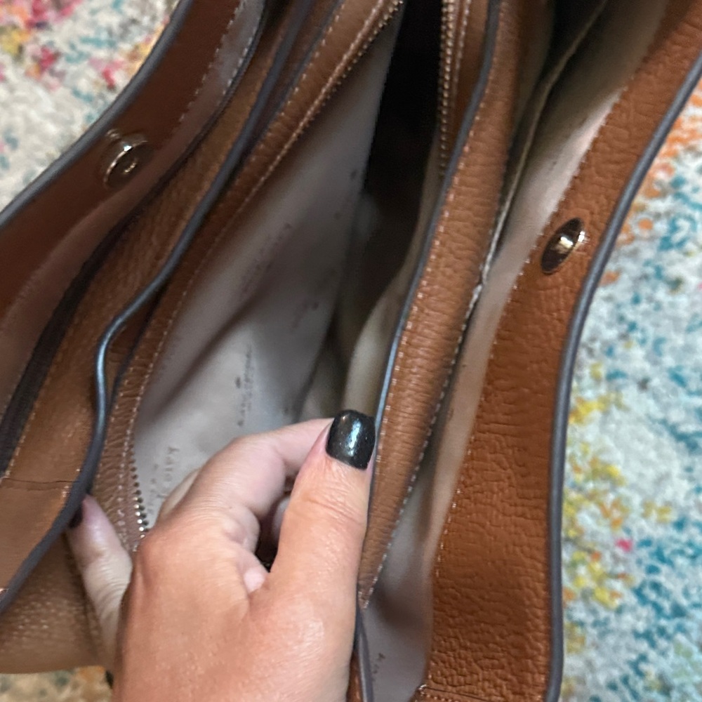 Kate Spade Leather Shoulder Bag in Tan. Great condition. Versatile - Picture 7 of 8